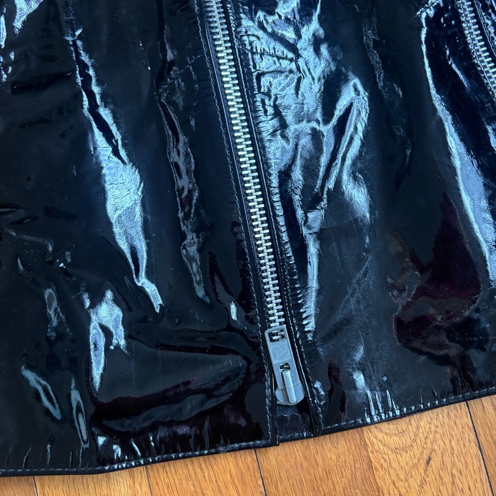 Glossy Black Zippered Mini Skirt - Picture 2 of 6